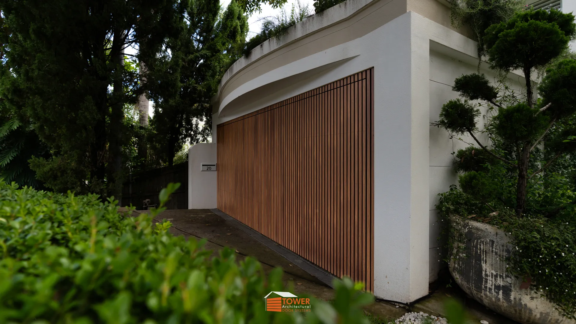 Architectural Range — Batten Series Location: Sydney Style Profile: A warm, organic take on contemporary facade design.