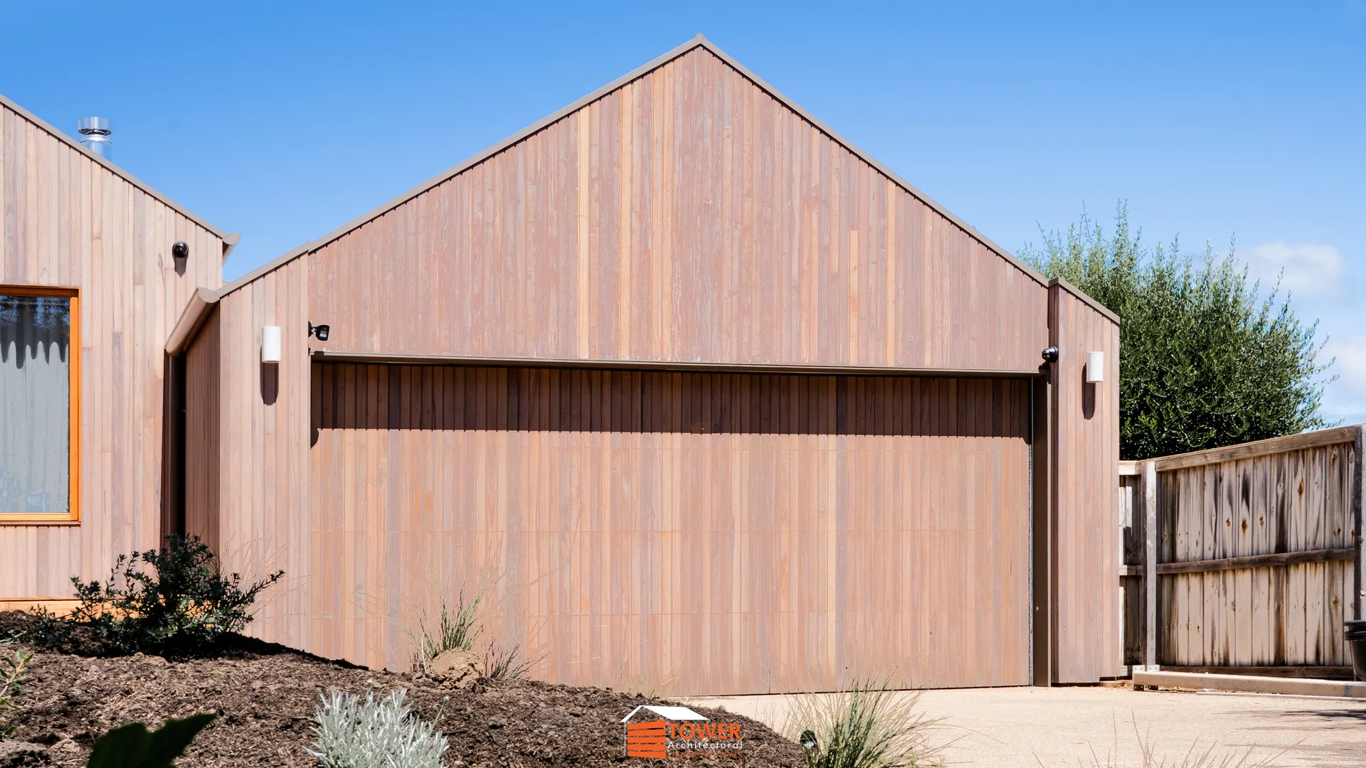 Architectural Range — Natural Series Location: Melbourne Style Profile: A beautifully restrained Australian coastal design brought to life through authentic materiality and soft natural tones.
