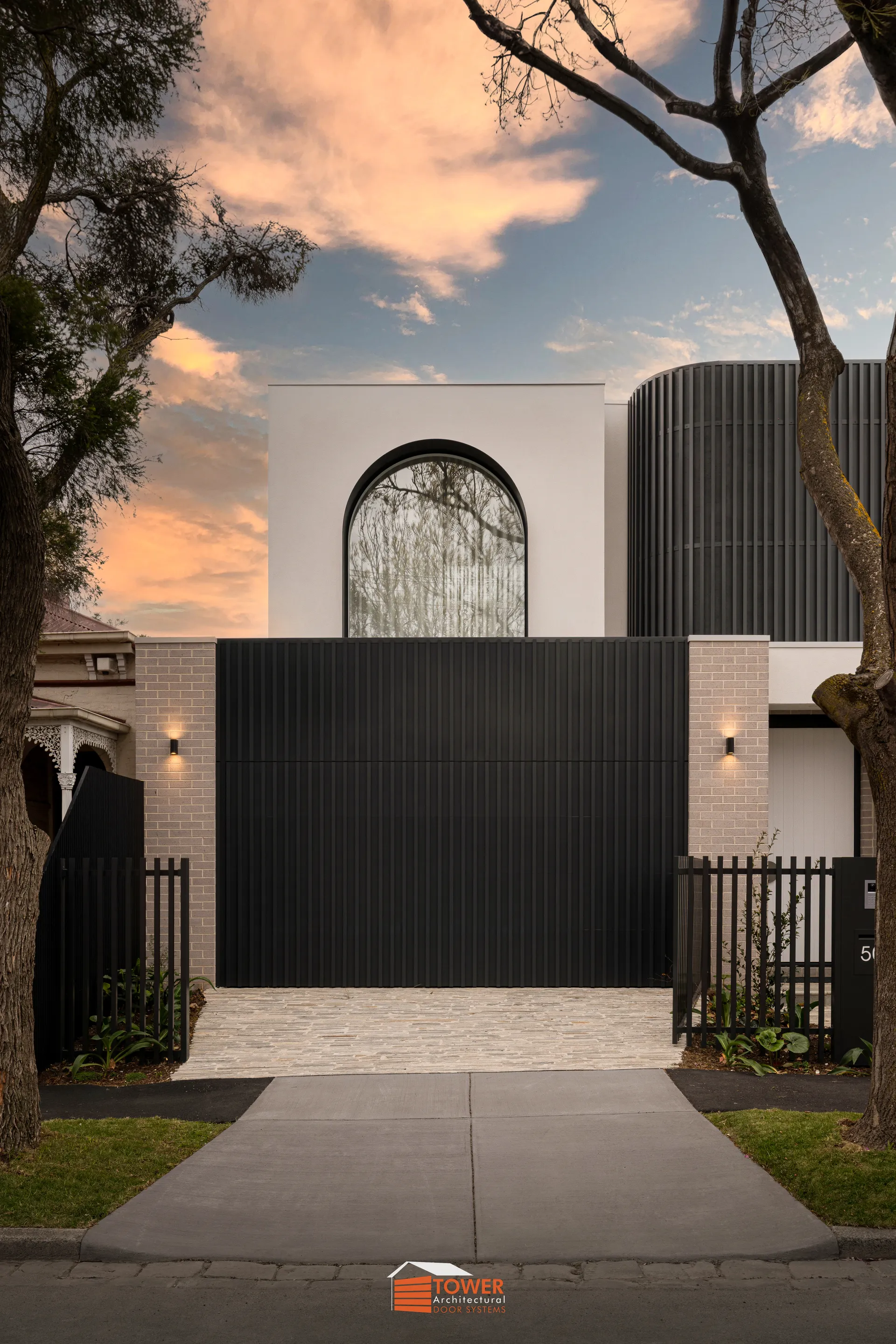 Architectural Range — Batten Series Builder: Mancini Made Location: Melbourne Style Profile: A bold architectural statement designed for contemporary homes with clean geometry and strong visual rhythm.