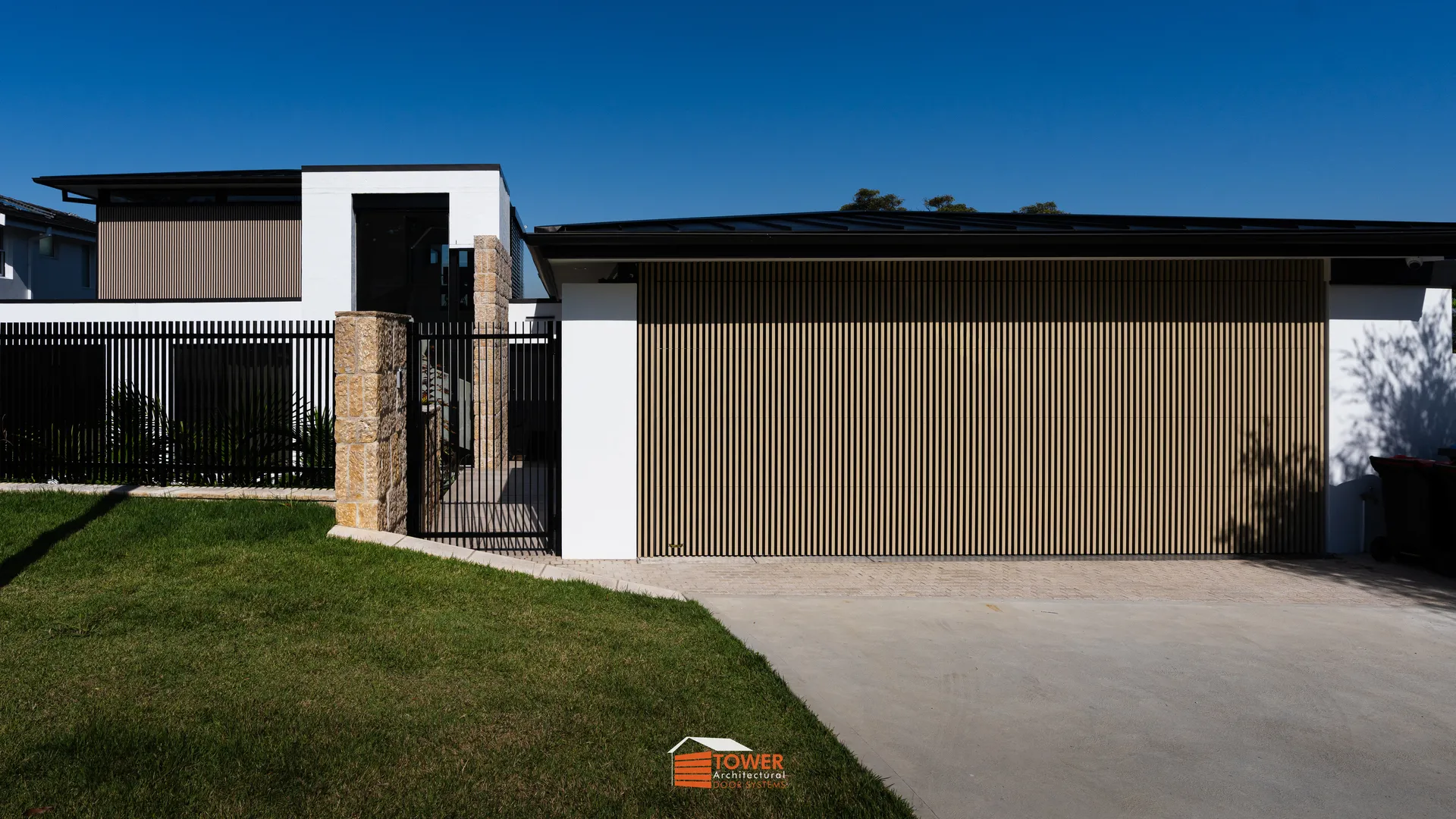 Architectural Range — Tower Batten Series Location: Sydney Style Profile: A striking architectural statement defined by tight rhythm and flawless alignment.
