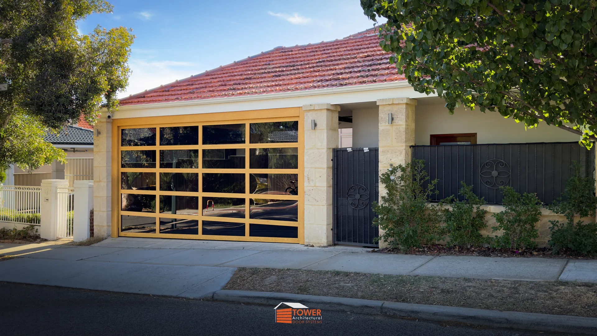 Architectural Range — Crystal View Series Location: Perth Style Profile: A refined and modern interpretation of the classic glazed garage door.