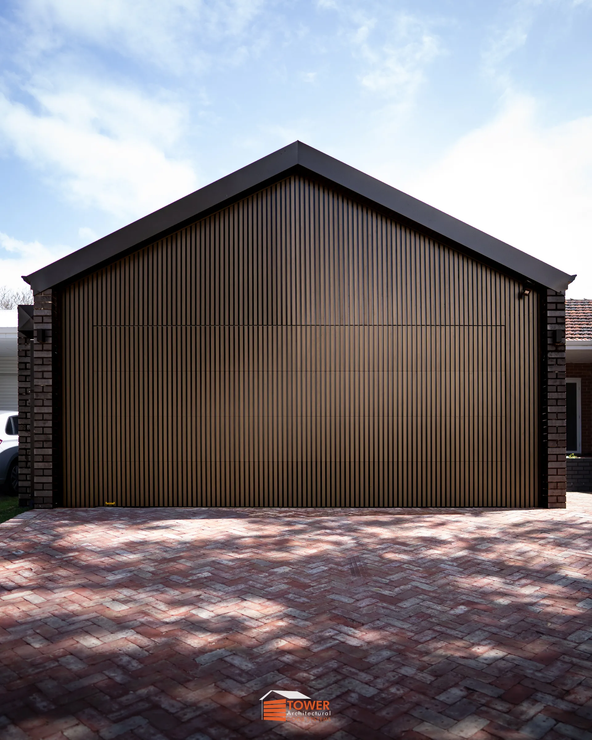 Architectural Range — Batten Series Location: Perth Style Profile: A striking, sculptural façade that blends precision engineering with bold architectural expression.