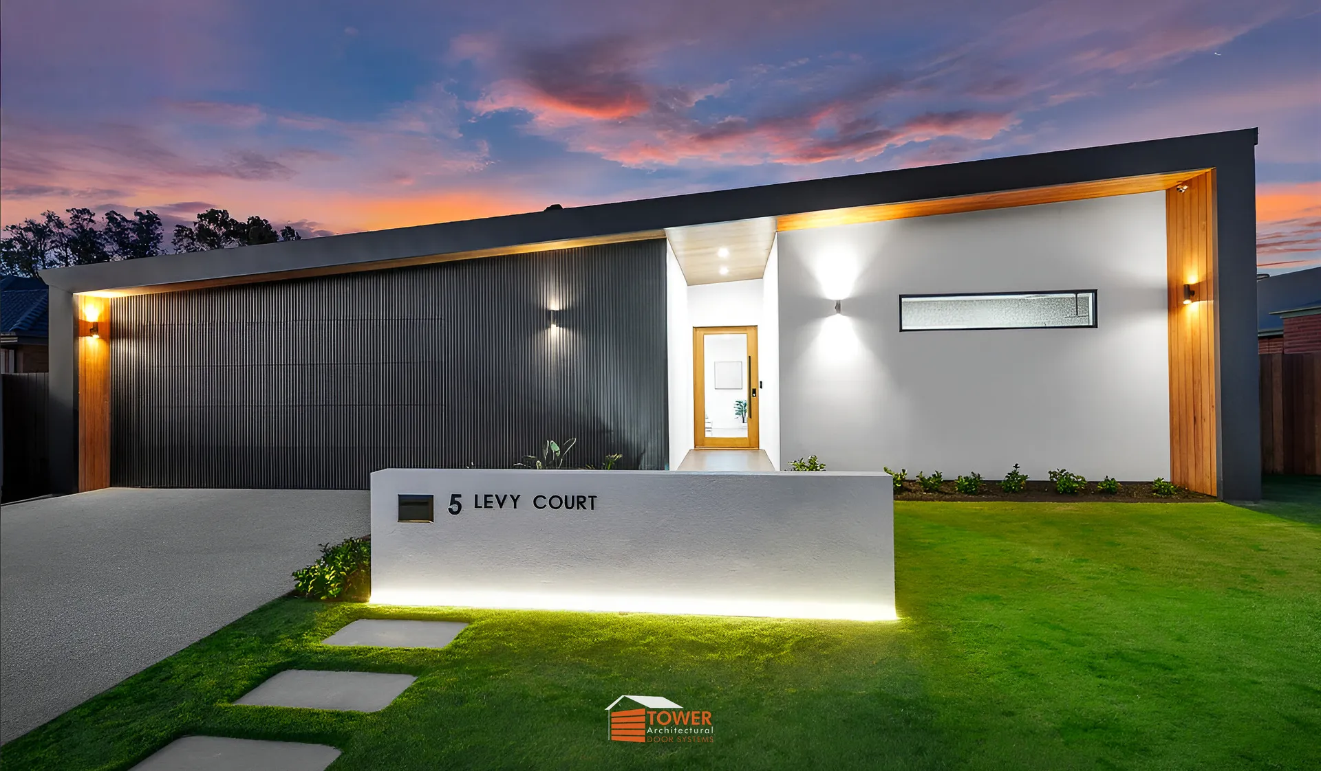 Architectural Range — Castellation Series Location: Bendigo Style Profile: A sharp and contemporary façade, this project features a Flushmount Pro door clad in NewTech Ebony castellation.
